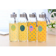 500ml Classic Fashion Popular Decal Glass Bottle for Beverage with Screw Cap and Silicon Rubber Case/Coat China Supplier
